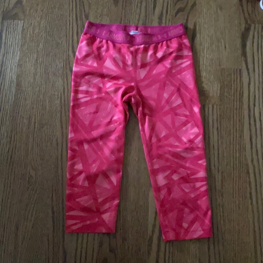 Under armor girl’s capris leggings